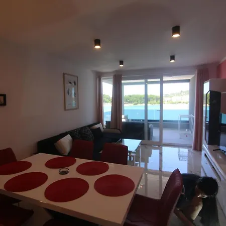 Villa Muzo Betina  Exteriér fotografie