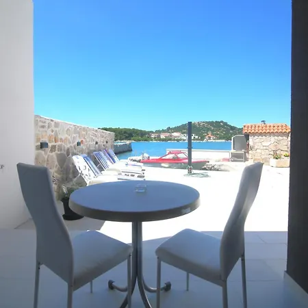 Villa Muzo Betina  Exteriér fotografie