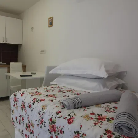 Villa Muzo Betina  Exteriér fotografie