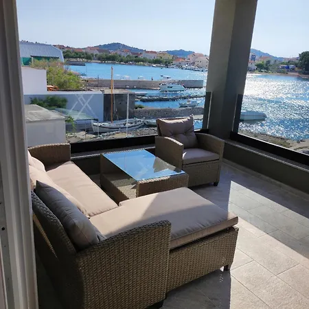 Villa Muzo Betina  Exteriér fotografie