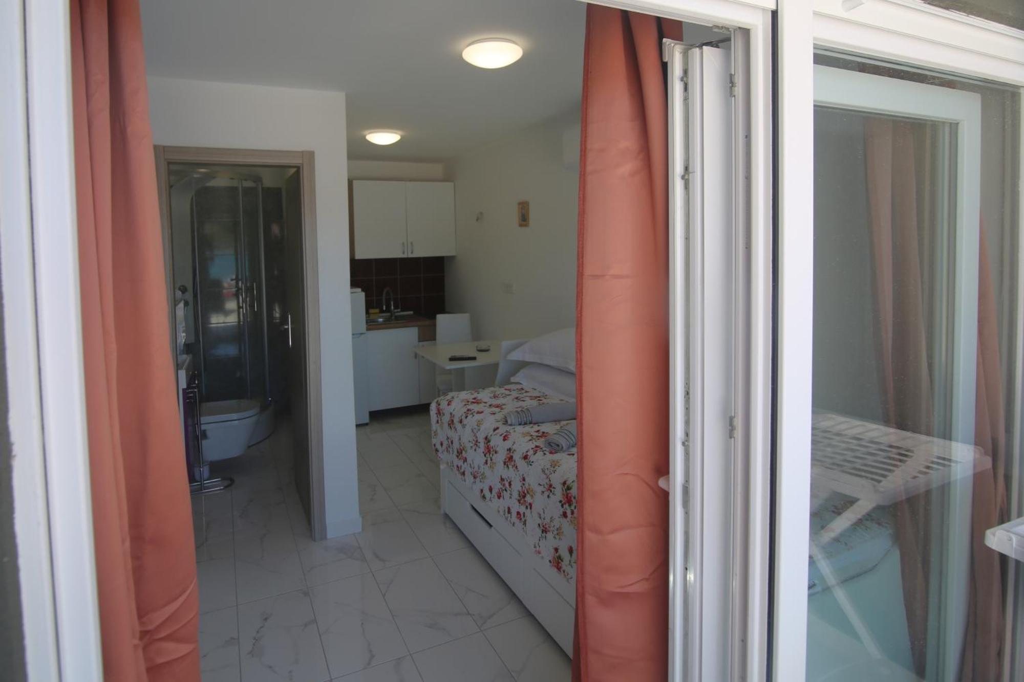 Muzo Apartment *